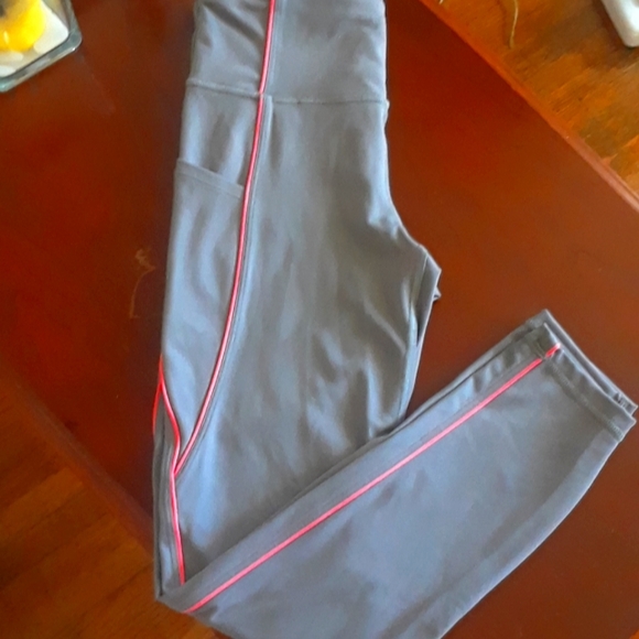 GAP Pants - Women’s Gray Active Leggings with Pink Trim